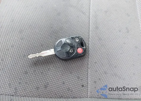 2009 Ford Escape Xlt from USA, damaged, VIN 1FMCU03719KC68045